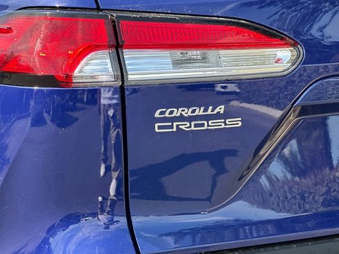 Used 2022 Toyota Corolla Cross LE image 28