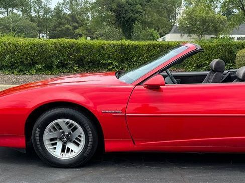 Used 1992 Pontiac Firebird Convertible RWD image 2