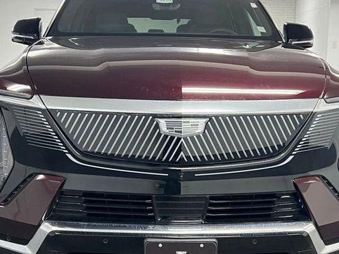 New 2026 Cadillac Escalade IQ Luxury 1 w/ LPO, Floor Liner Package image 9