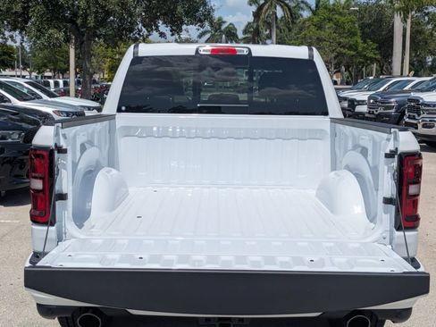 New 2026 RAM 1500 Big Horn AWD/4WD image 13