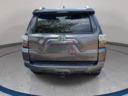 Used 2016 Toyota 4Runner SR5 Premium AWD/4WD image 6