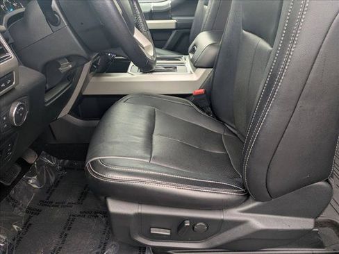 Used 2019 Ford F150 Lariat AWD/4WD image 17