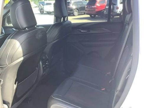 Used 2024 Jeep Grand Cherokee Altitude AWD/4WD image 24