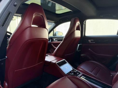 Used 2018 Porsche Panamera 4S AWD/4WD image 18