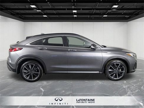 Used 2025 INFINITI QX55 Essential image 6