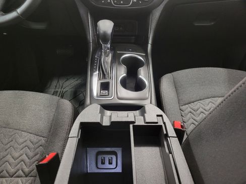 Used 2024 Chevrolet Equinox LT image 17