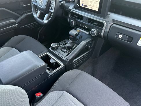 Used 2025 Toyota 4Runner TRD Off-Road image 16