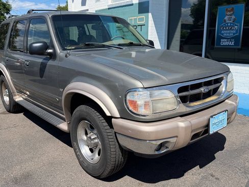 Used 2001 Ford Explorer Eddie Bauer AWD/4WD image 12