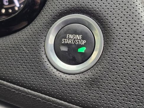 Used 2018 Cadillac XT5 Premium Luxury image 34