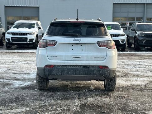 Used 2024 Jeep Compass Limited image 5