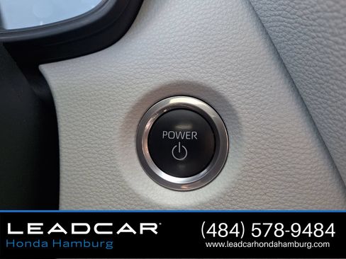 Used 2024 Toyota Corolla SE AWD/4WD image 25