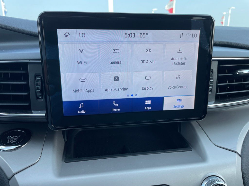Used 2024 Ford Explorer XLT w/ Equipment Group 202A AWD/4WD image 18