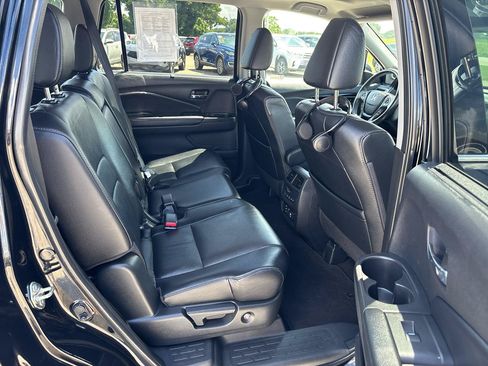 Used 2018 Honda Pilot Touring image 28