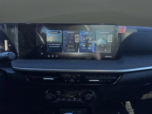 New 2026 Nissan Kicks SV w/ SV Premium Package image 9