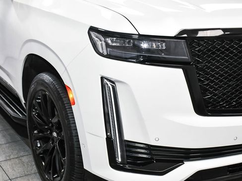 Used 2023 Cadillac Escalade Sport w/ LPO, ONYX Package image 72