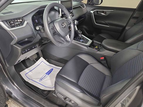 Used 2020 Toyota RAV4 XSE image 11