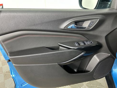 Used 2025 Chevrolet Trax RS w/ Driver Confidence Package FWD image 11