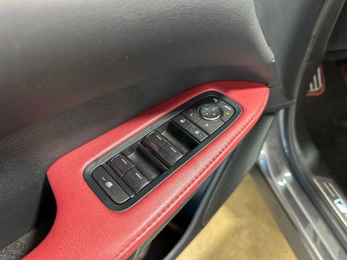 Used 2023 Lexus RX 500h F Sport image 12