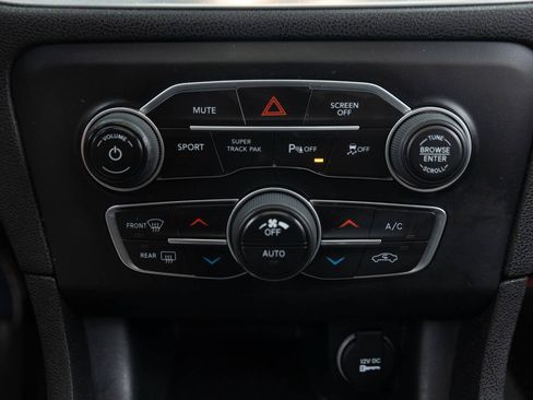 Used 2018 Dodge Charger GT AWD/4WD image 36