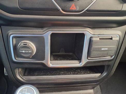 Used 2021 Jeep Wrangler Unlimited Sport image 23