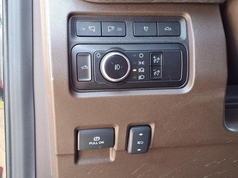 Used 2023 Ford F250 King Ranch w/ FX4 Off-Road Package AWD/4WD image 33