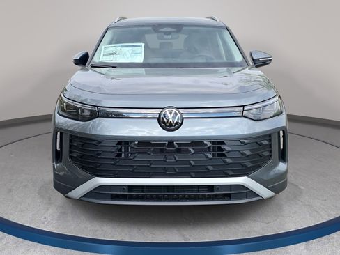 New 2026 Volkswagen Tiguan S FWD image 2