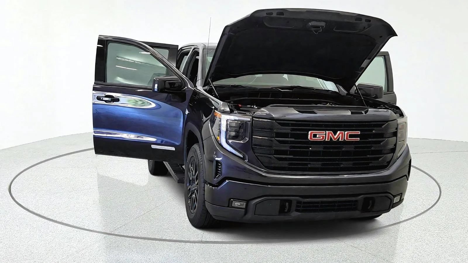 Used 2024 GMC Sierra 1500 Elevation AWD/4WD image 12