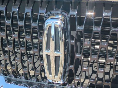 Certified 2022 Lincoln Corsair Reserve w/ Equipment Group 201A AWD/4WD image 9