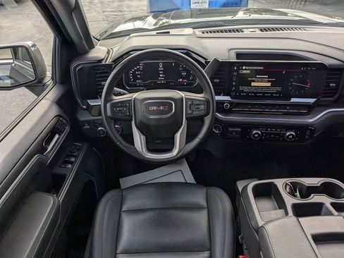 Used 2025 GMC Sierra 1500 SLT AWD/4WD image 15