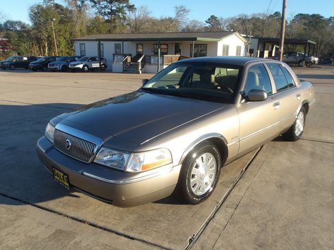 Used 2004 Mercury Grand Marquis LS image 2