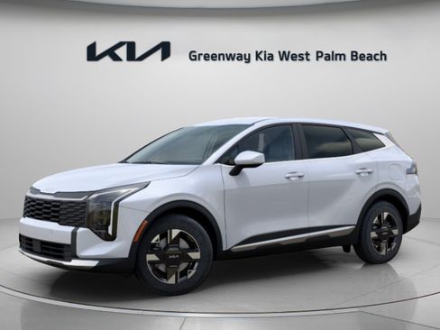 New 2026 Kia Sportage LX FWD image 4