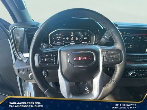 Certified 2024 GMC Sierra 1500 SLT AWD/4WD image 17