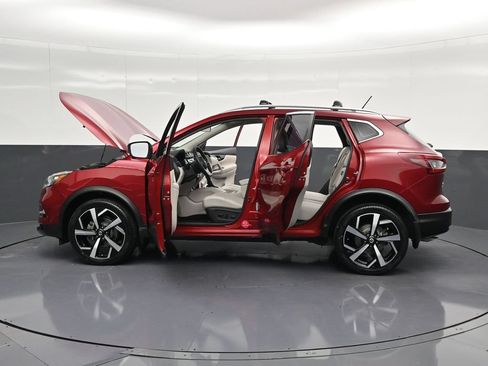 Used 2021 Nissan Rogue Sport SL FWD image 43