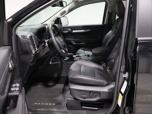 Used 2024 Ford Ranger Lariat w/ Trailer Tow Package AWD/4WD image 11