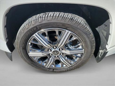 Used 2023 Toyota Sequoia Capstone image 9