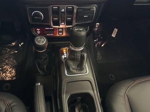 New 2026 Jeep Wrangler Unlimited Rubicon image 12