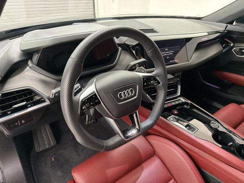 Used 2024 Audi RS e-tron GT w/ Carbon Performance Package AWD/4WD image 4