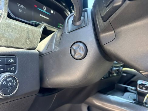 Used 2023 Chevrolet Silverado 1500 ZR2 w/ Technology Package AWD/4WD image 16