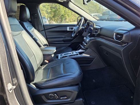 Used 2020 Ford Explorer Limited w/ Class III Trailer Tow Package image 14