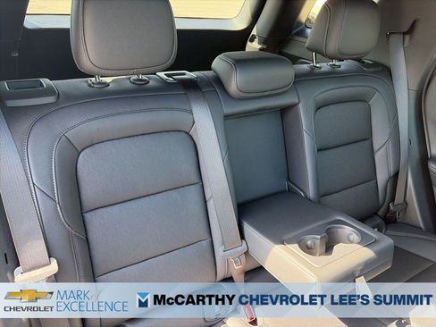 New 2026 Chevrolet Equinox LT w/ Convenience Package II AWD/4WD image 40