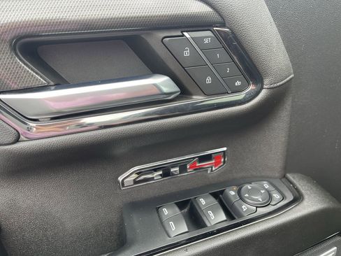 Used 2024 GMC Sierra 1500 AT4 w/ Technology Package image 24