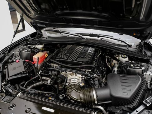 Used 2018 Chevrolet Camaro ZL1 RWD image 44