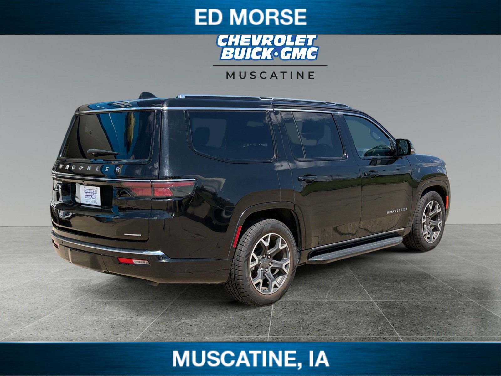 Used 2024 Jeep Wagoneer Series III AWD/4WD image 5