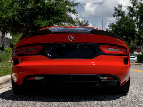Used 2014 SRT Viper GTS w/ GTS Laguna Interior Package RWD image 10