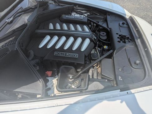 Used 2018 Rolls-Royce Dawn RWD image 56