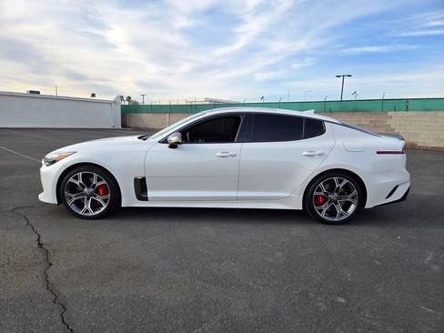 Used 2019 Kia Stinger GT2 image 3