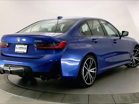 Used 2023 BMW 330i xDrive Sedan w/ M Sport Package AWD/4WD image 12