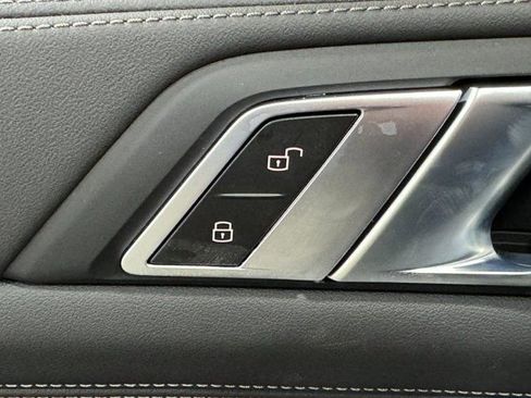 New 2026 BMW X5 xDrive40i w/ M Sport Package image 26