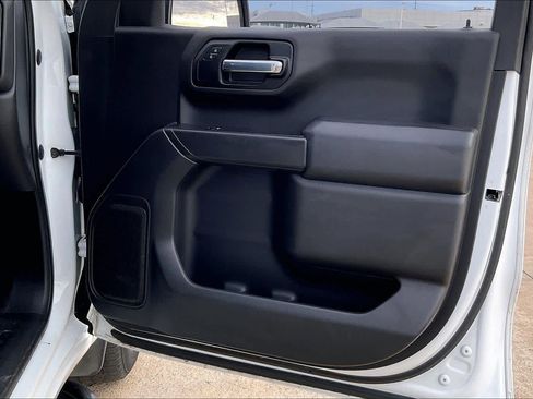 Used 2020 Chevrolet Silverado 1500 Custom w/ Custom Value Package image 22