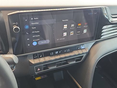 Used 2025 Toyota Camry XSE FWD image 13